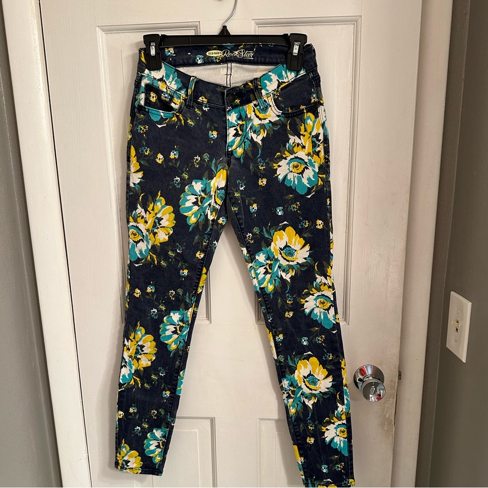 Old Navy rockstar skinny jeans